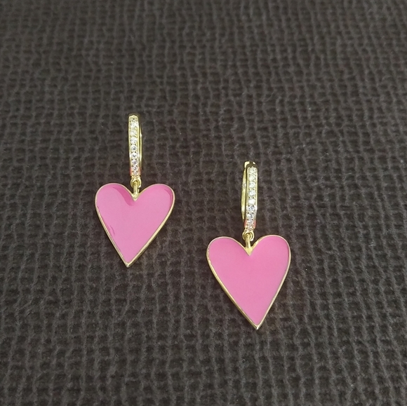 isabella m. Pink Enamel Heart💗 Huggie🤗 Earrings - Picture 2 of 15